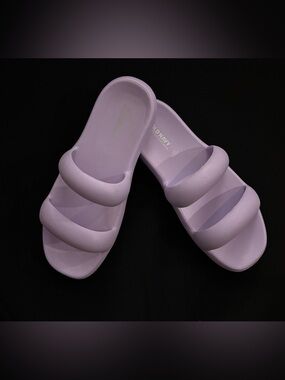 Old Navy Lavender Padded Slide Sandals